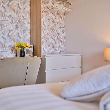 Les Chambres De Troyes - Parking Free Fibre Netflix Zewnętrze zdjęcie