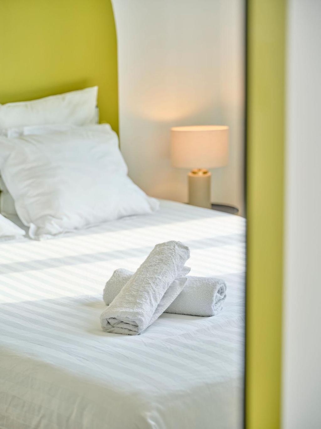 Les Chambres De Troyes - Parking Free Fibre Netflix Zewnętrze zdjęcie